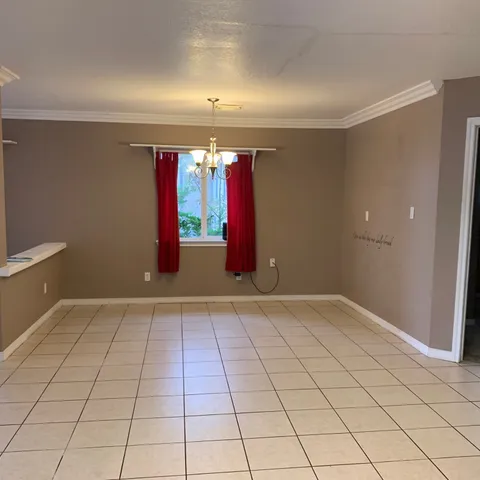 $400,000 | 210 Willow Bend, Onalaska, TX 77360