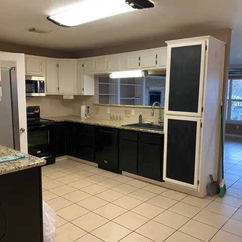 $400,000 | 210 Willow Bend, Onalaska, TX 77360