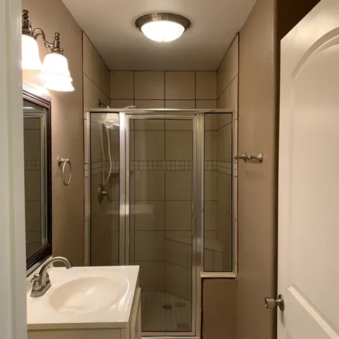 $400,000 | 210 Willow Bend, Onalaska, TX 77360