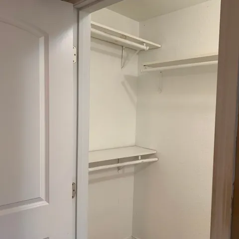 $400,000 | 210 Willow Bend, Onalaska, TX 77360