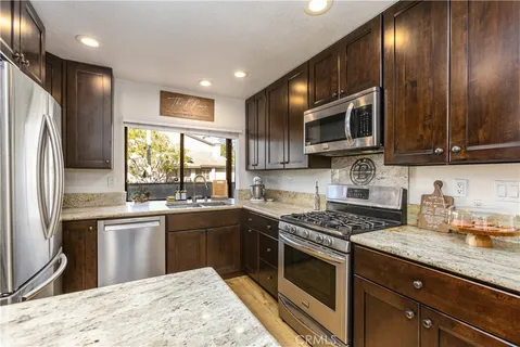 $1,080,000 | 1 Sunup, Irvine, CA 92603