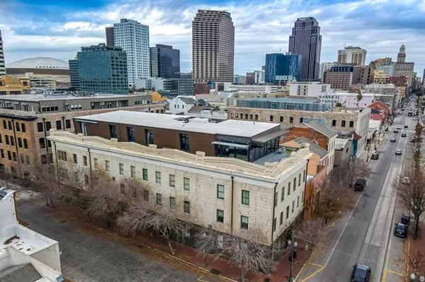 $14,000 | 801 St Joseph Street, Unit PH1, New Orleans, LA 70113