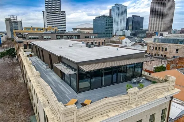 $14,000 | 801 St Joseph Street, Unit PH1, New Orleans, LA 70113