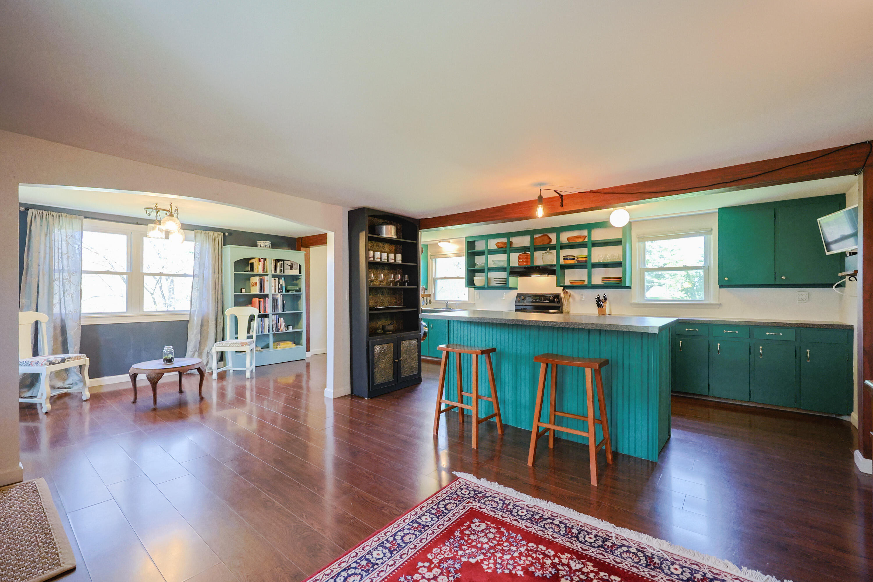 555 Meadow Road Topsham, ME 04086 - Photo 5 of 34 IMG_9307