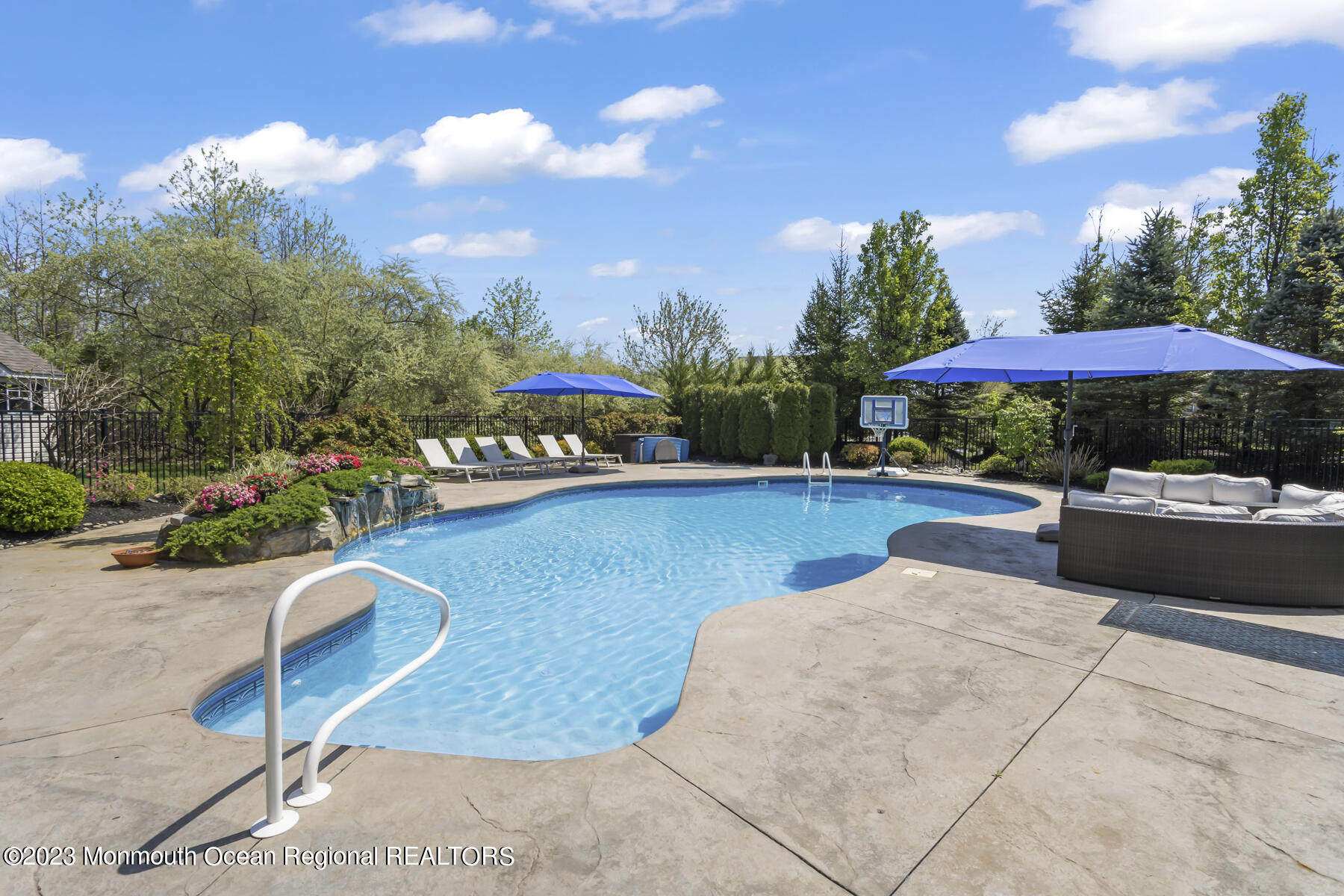 18 Weathervane Circle Cream Ridge, NJ 08514 - Photo 14 of 72 18 weathervane 329