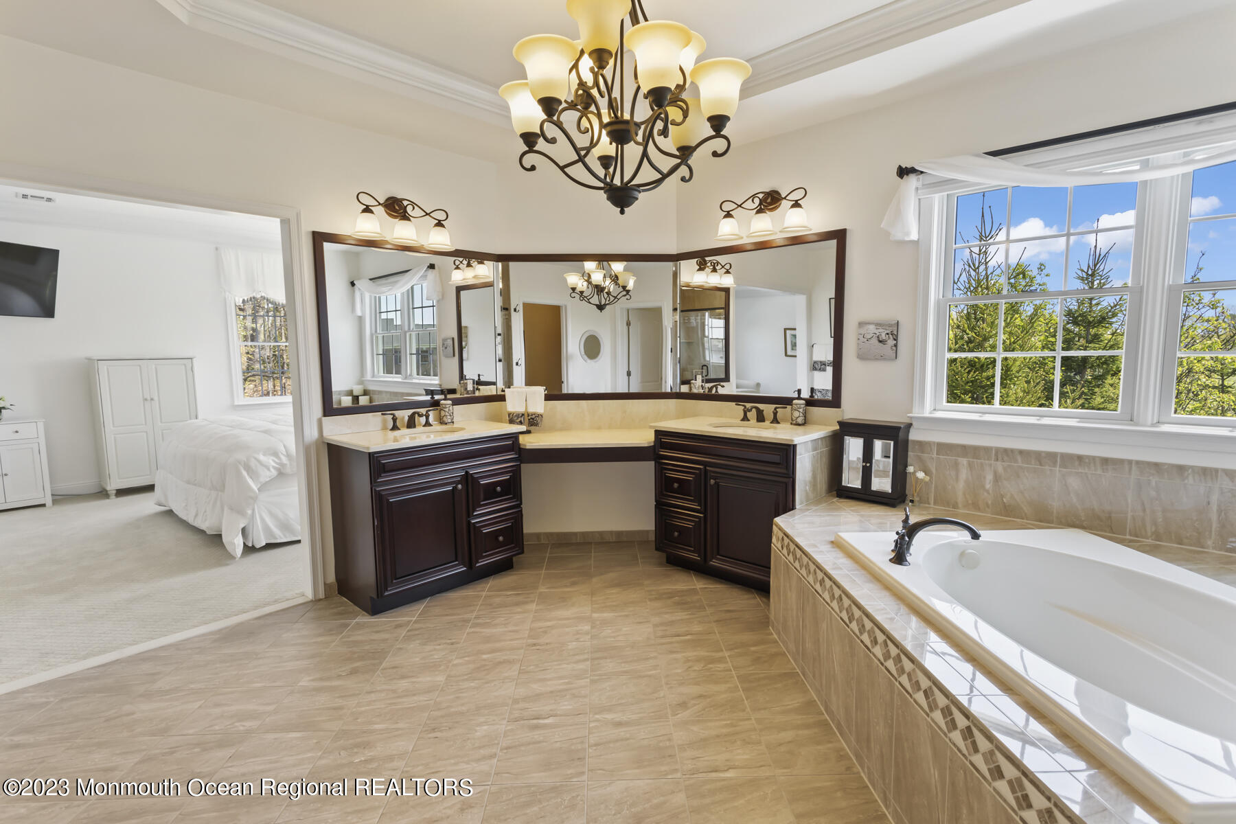 18 Weathervane Circle Cream Ridge, NJ 08514 - Photo 59 of 72 18 weathervane 231