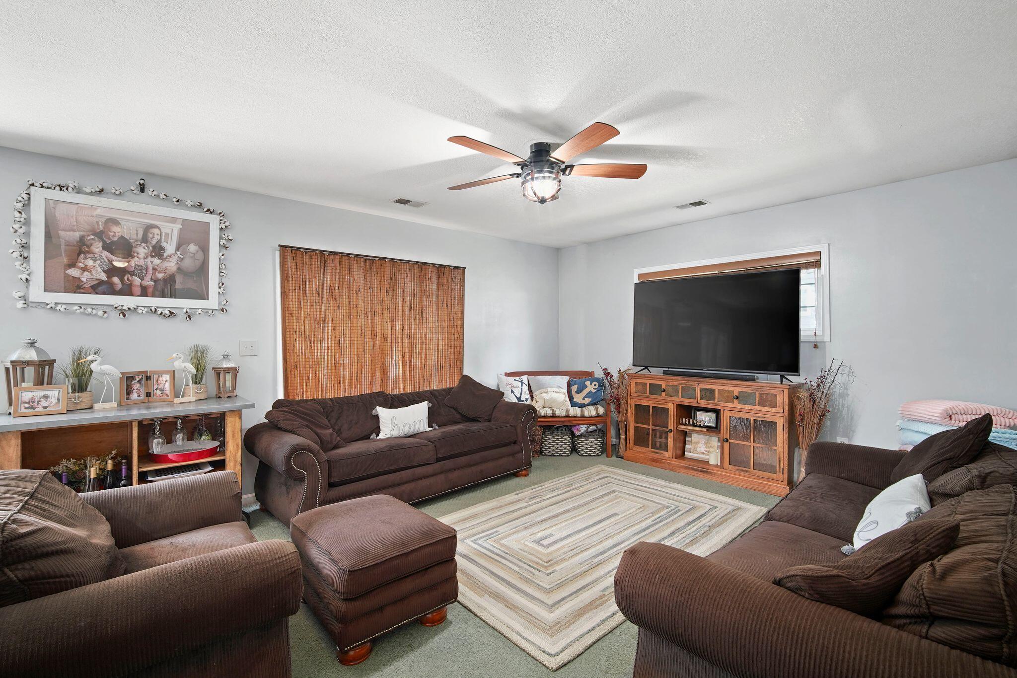 647 Napoleon Road Michigan Center, MI 49254 - Photo 6 of 25 qaYOhPHg