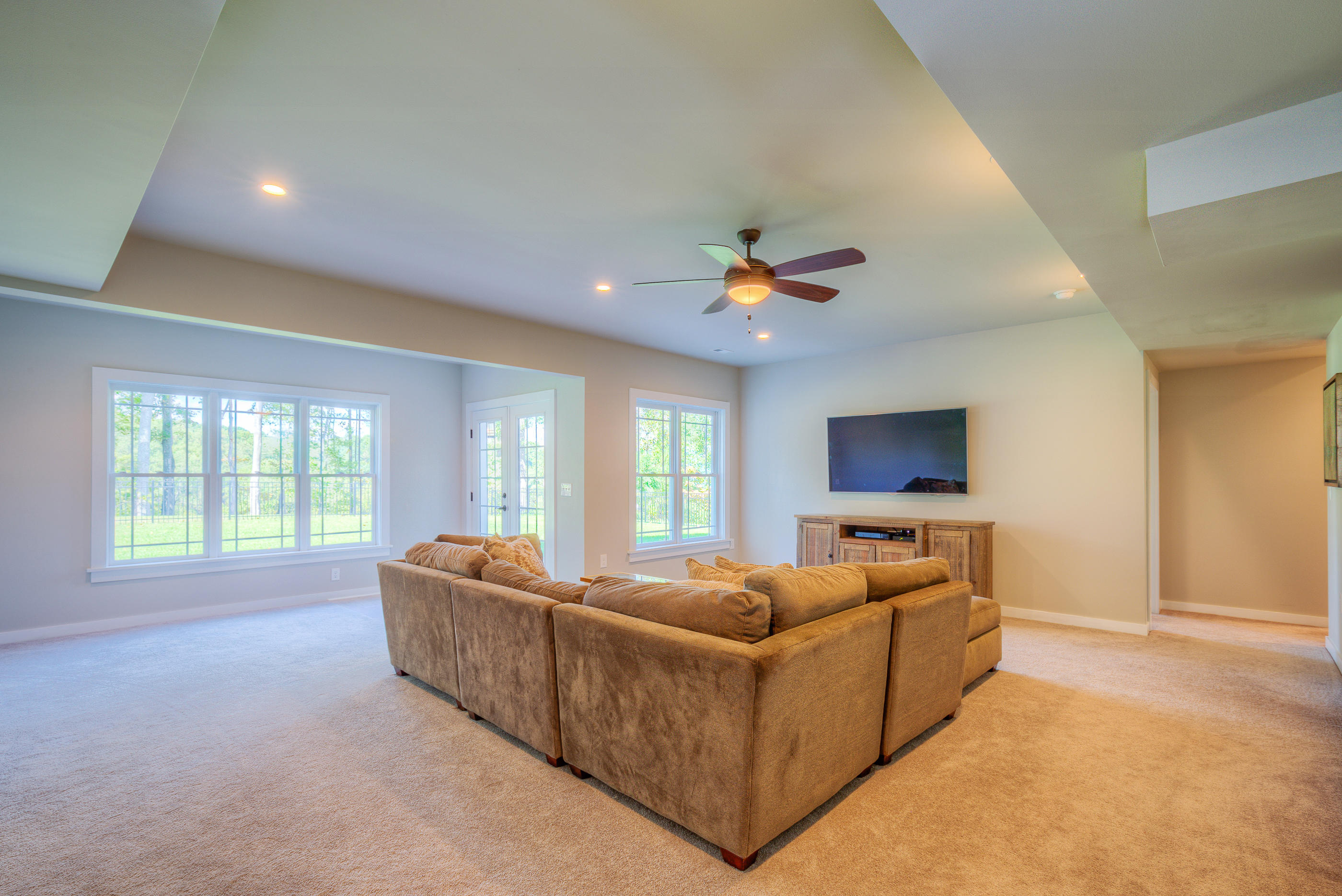 6910 Fairway Ridge Road Salem, VA 24153 - Photo 36 of 46 a living room with furniture and a flat screen tv