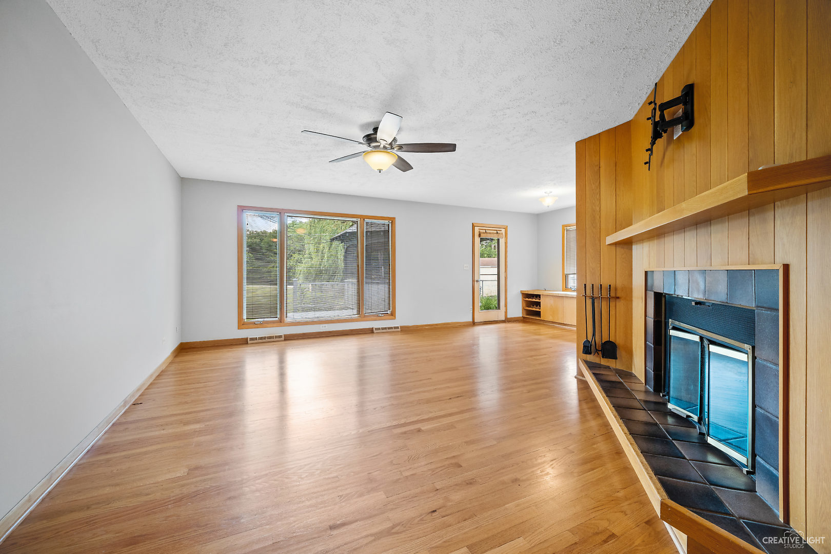 S633 Grant Street Winfield, IL 60190 - Photo 13 of 36