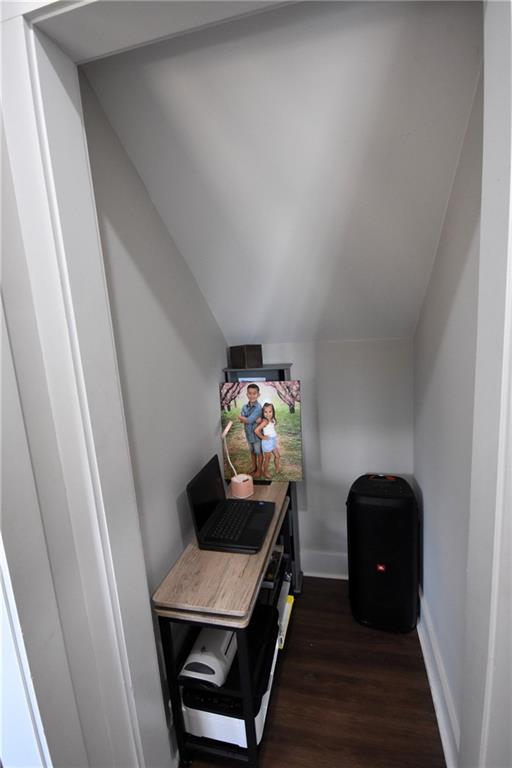 533 Lively Road Waco, GA 30182 - Photo 18 of 41 a view of a workspace