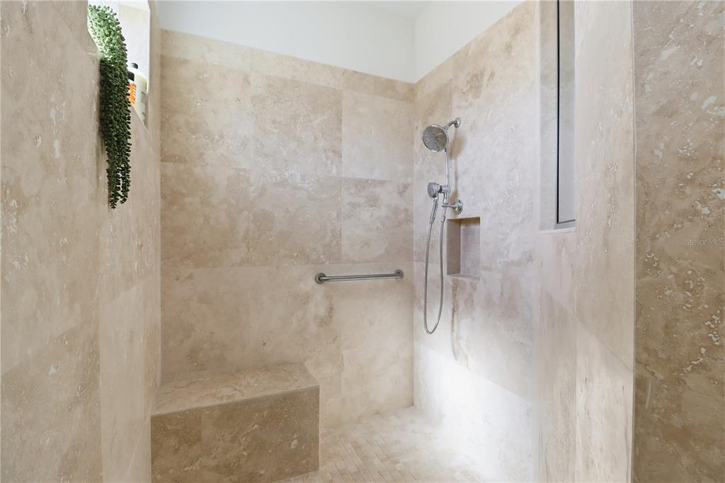 5470 West Hunter Run Lane Homosassa, FL 34446 - Photo 33 of 46 a bathroom with a shower