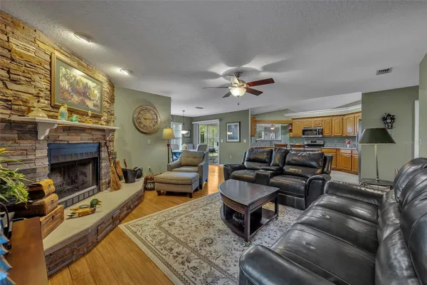 $675,000 | 15241 Shady Lane, Tavares, FL 32778