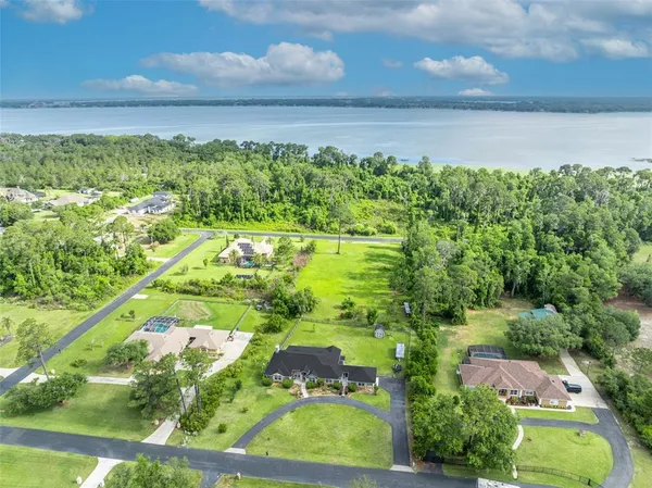 $675,000 | 15241 Shady Lane, Tavares, FL 32778