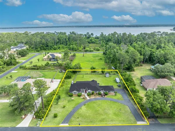 $675,000 | 15241 Shady Lane, Tavares, FL 32778