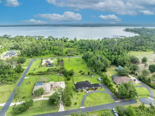 $675,000 | 15241 Shady Lane, Tavares, FL 32778