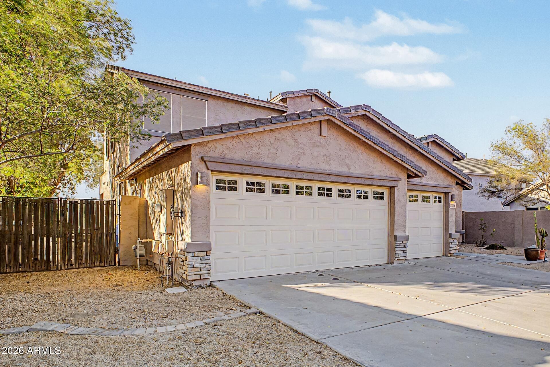 2524 East Fremont Road Phoenix, AZ 85042 - Photo 2 of 54