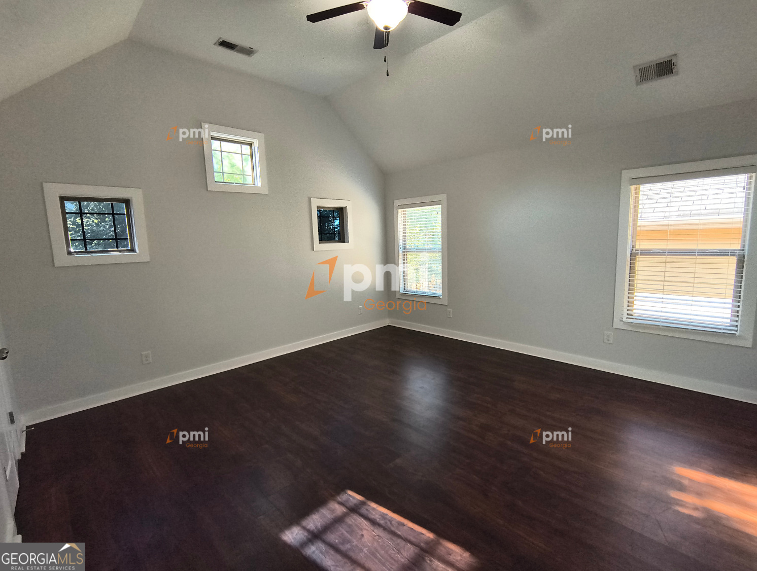 1778 Maple Walk Circle Southwest Atlanta, GA 30315 - Photo 7 of 17