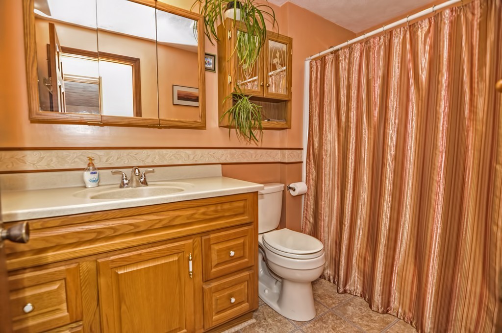 35 Teresa Road Hopkinton, MA 01748 - Photo 18 of 27 Gallery Image 18