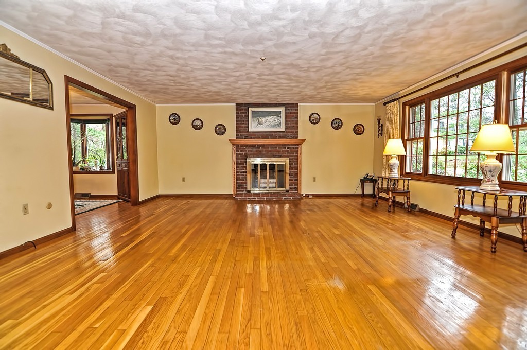 35 Teresa Road Hopkinton, MA 01748 - Photo 5 of 27 Gallery Image 5
