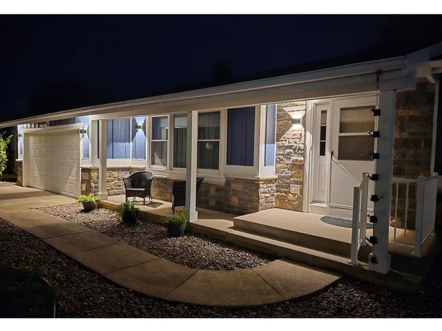 $469,900 | 803 Centennial Parkway, Waunakee, WI 53597