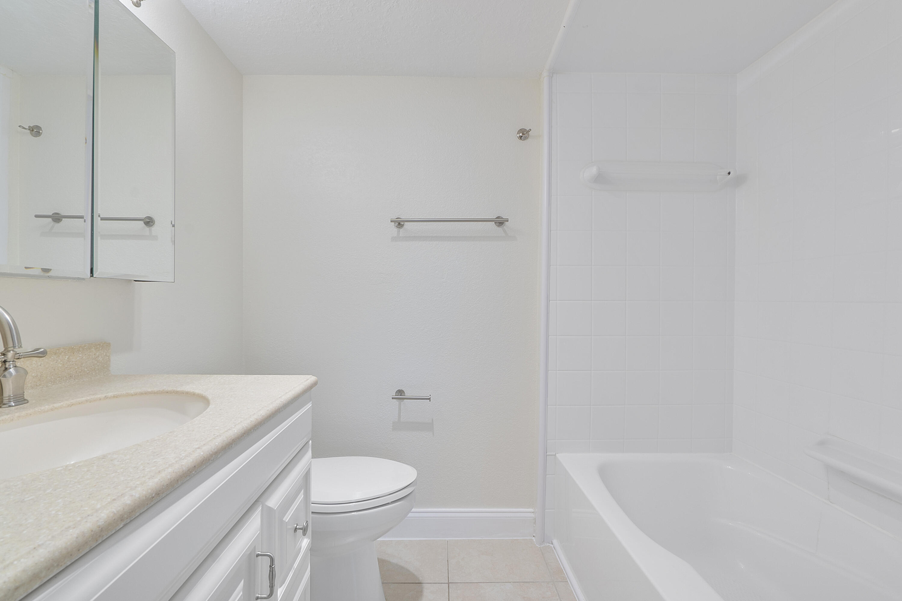 50 Southeast 12th Street, Unit 1380 Boca Raton, FL 33432 - Photo 4 of 10 50 SE 12th St C138_01