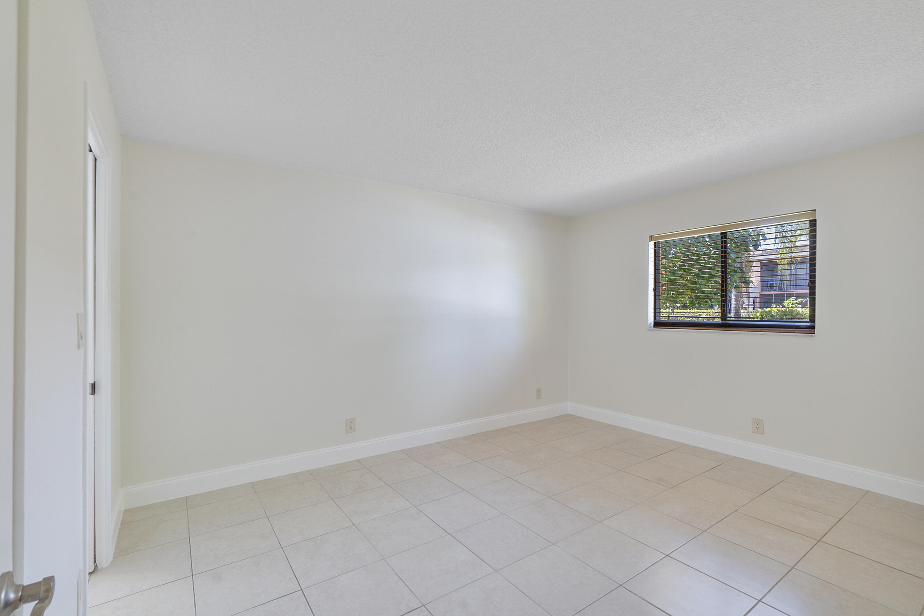 50 Southeast 12th Street, Unit 1380 Boca Raton, FL 33432 - Photo 7 of 10 50 SE 12th St C138_04