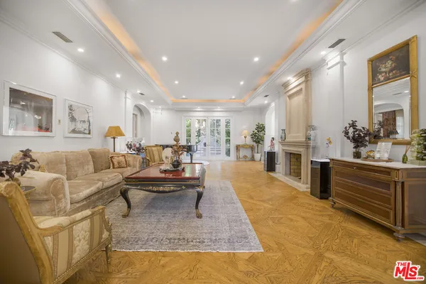 $40,000 | 9742 Wendover Drive, Beverly Hills, CA 90210