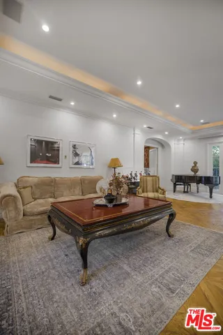 $40,000 | 9742 Wendover Drive, Beverly Hills, CA 90210