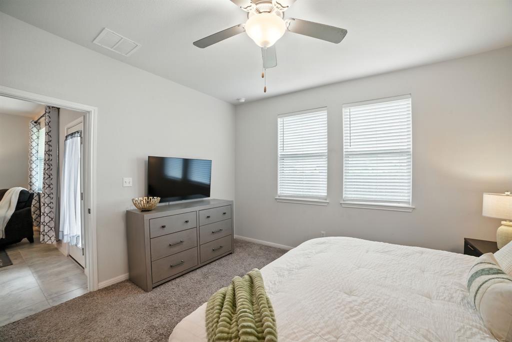 324 Mountain Valley Street Georgetown, TX 78628 - Photo 16 of 37