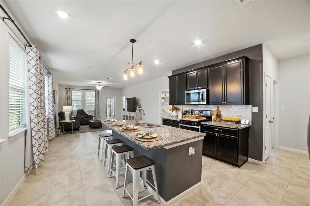 324 Mountain Valley Street Georgetown, TX 78628 - Photo 8 of 37