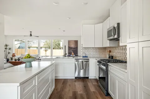 $425,000 | 1516 Natural Bridge Lane, Pflugerville, TX 78660