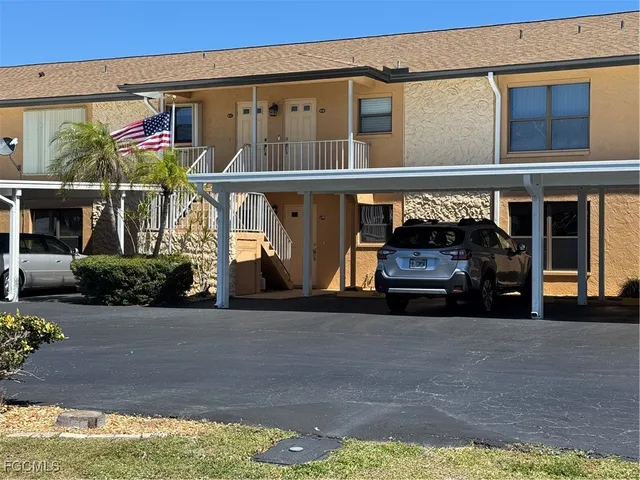 $260,000 | 4543 Southeast 6th Place, Unit 1D, Cape Coral, FL 33904