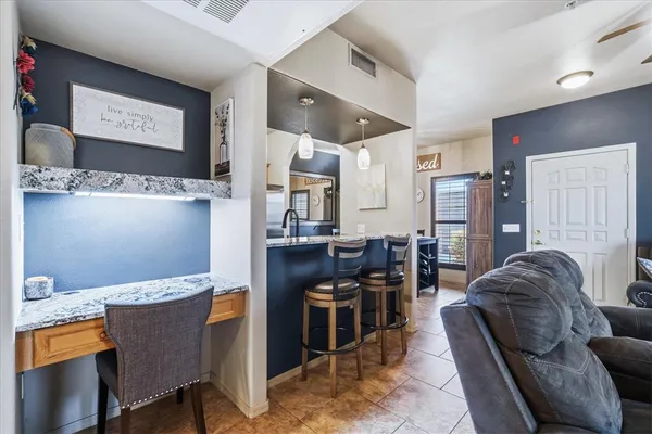 $228,000 | 2212 North Kiowa Boulevard, Unit 113, Lake Havasu City, AZ 86403