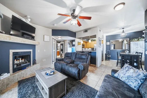 $228,000 | 2212 North Kiowa Boulevard, Unit 113, Lake Havasu City, AZ 86403