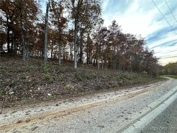 $8,000 | Lot 1278 Ken Drive, Edwards, MO 65326