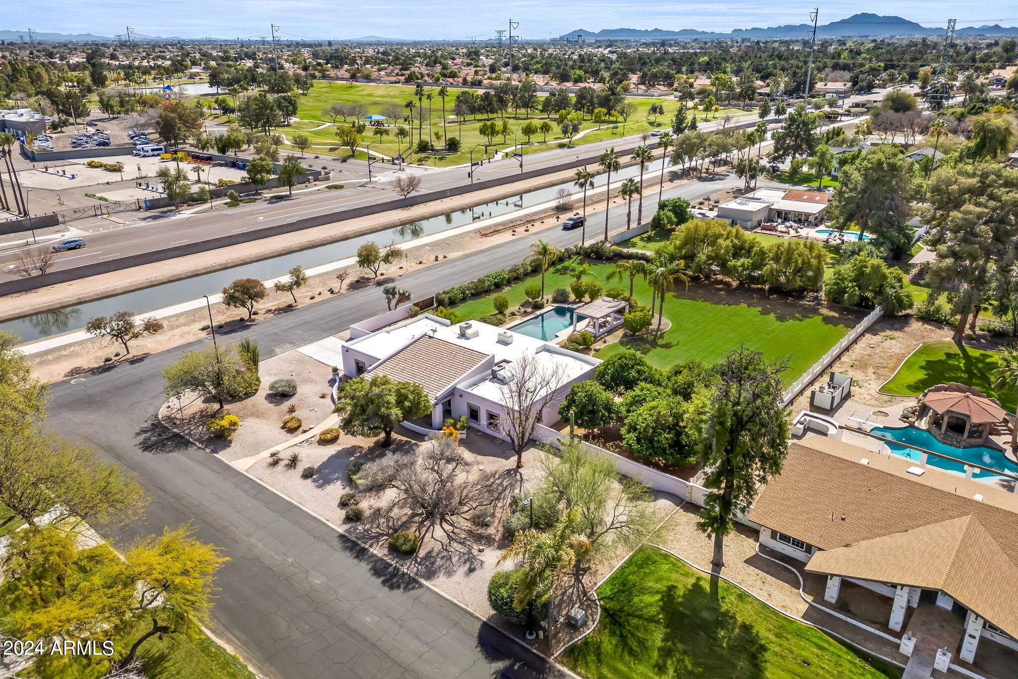 733 East Redfield Road Gilbert, AZ 85234 - Photo 35 of 37 733ERedfieldRd-Gilbert-AZ-37