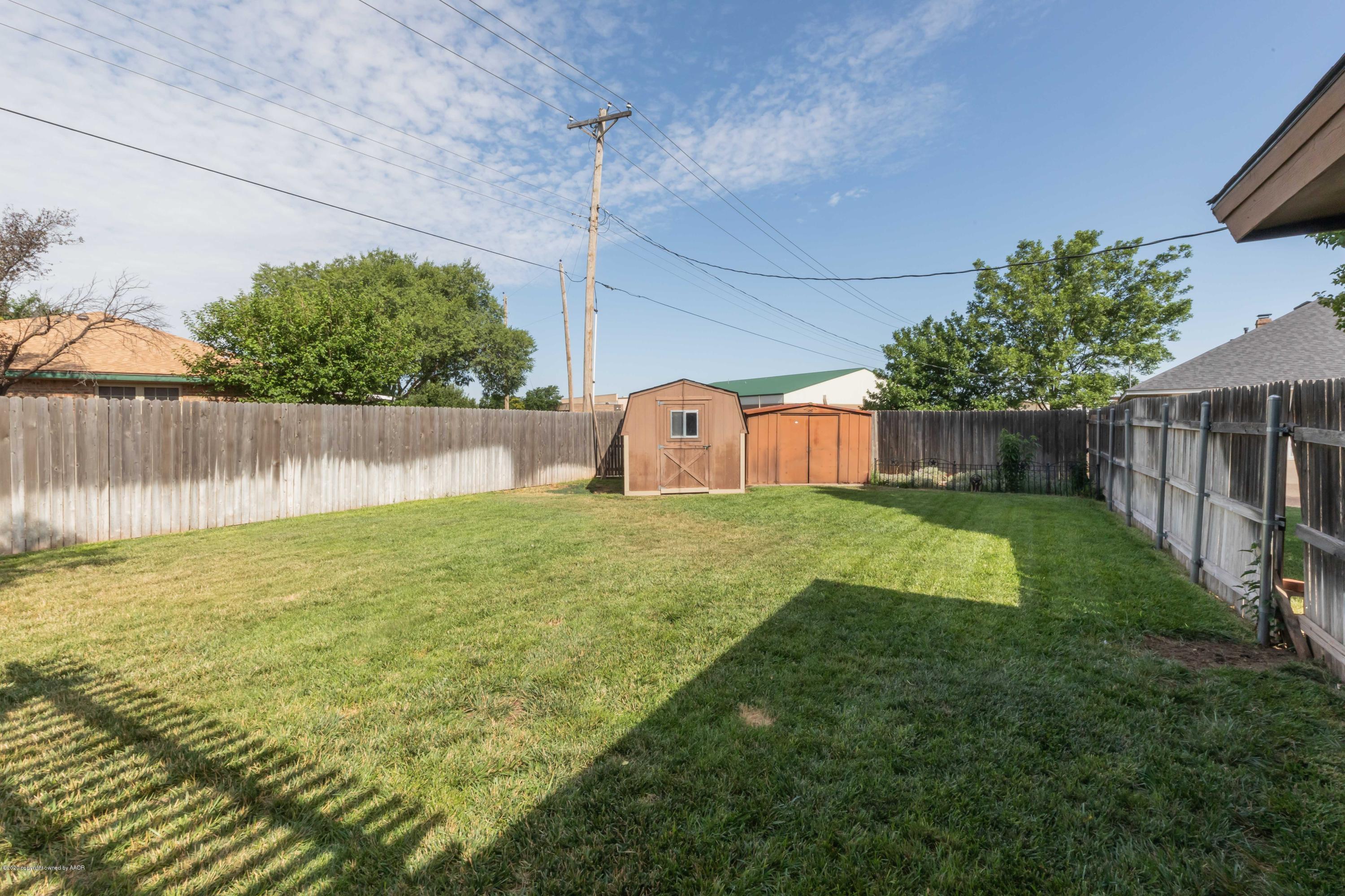 6118 Rutgers Street Amarillo, TX 79109 - Photo 16 of 21 BACKYARD VIEW 1