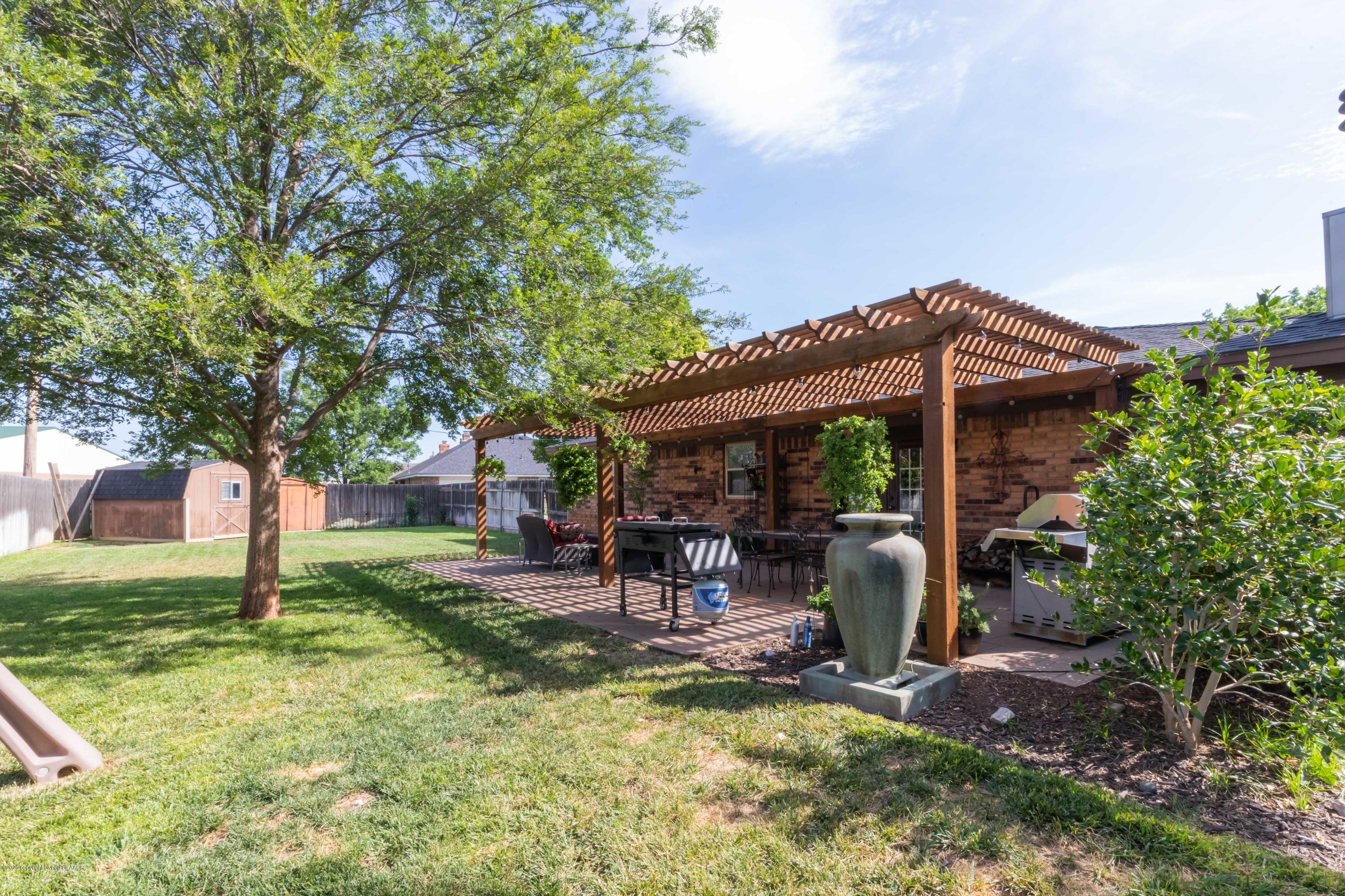 6118 Rutgers Street Amarillo, TX 79109 - Photo 17 of 21 BACKYARD VIEW 3