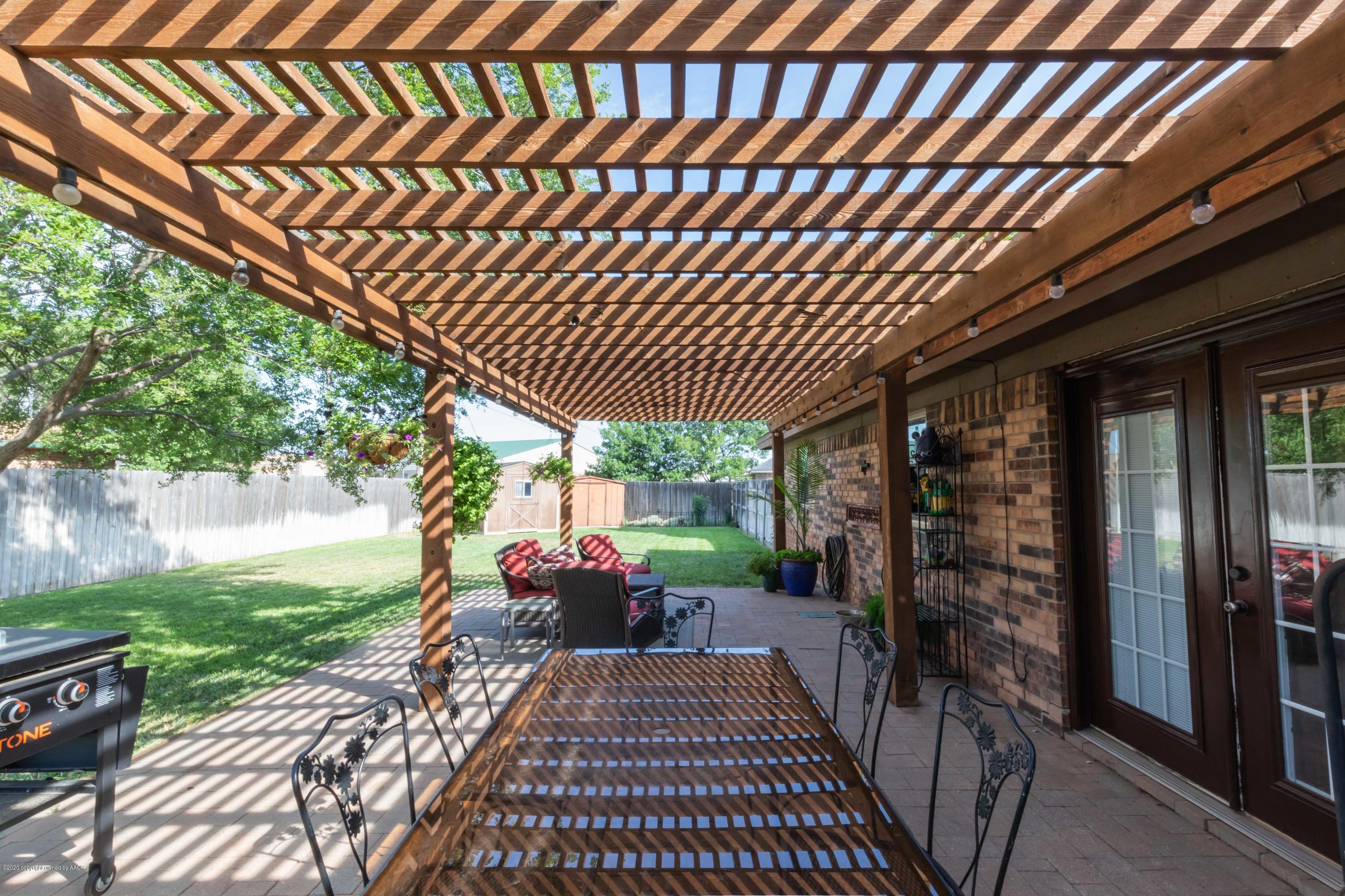 6118 Rutgers Street Amarillo, TX 79109 - Photo 18 of 21 PATIO VIEW 1