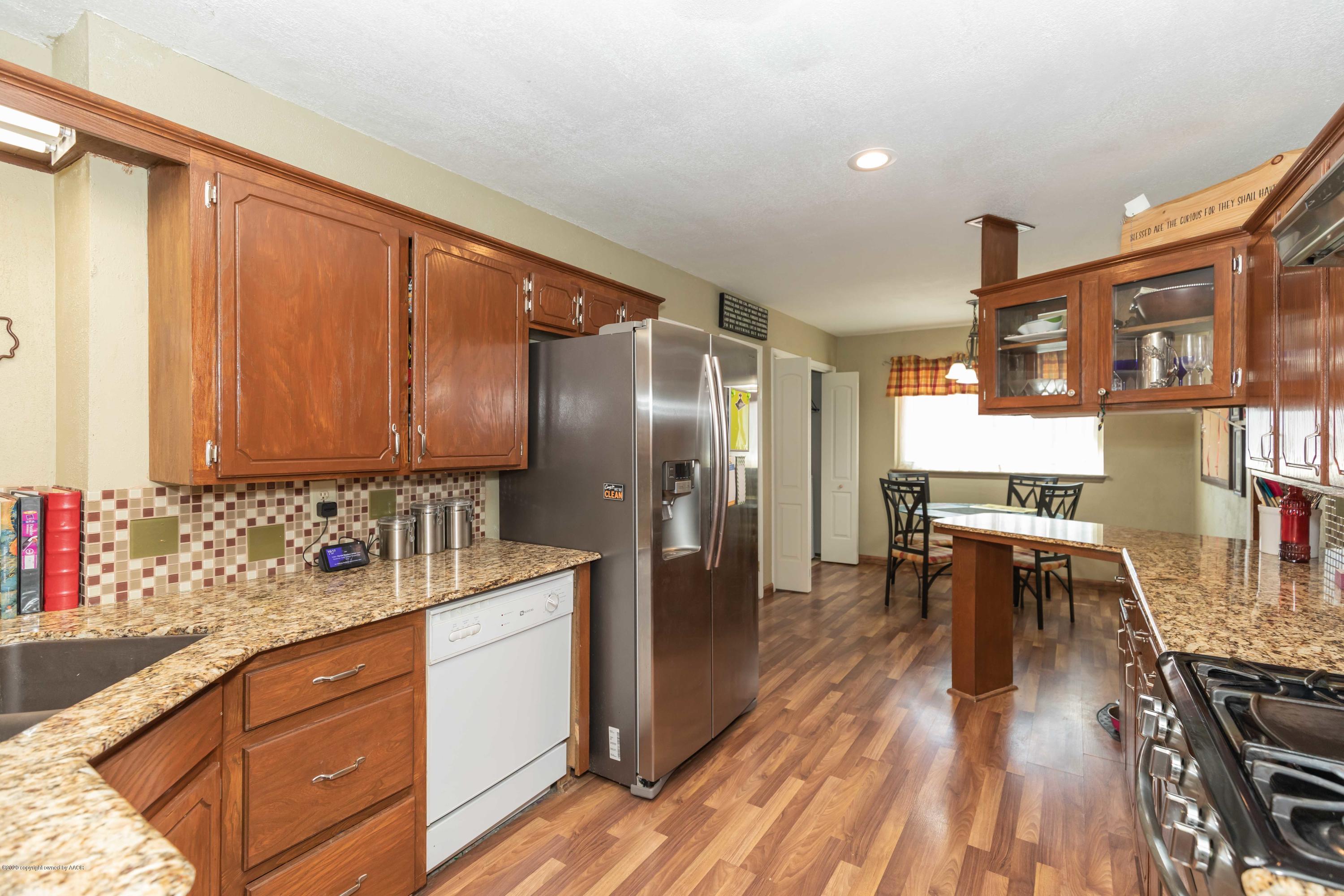 6118 Rutgers Street Amarillo, TX 79109 - Photo 6 of 21 KITCHEN VIEW 2