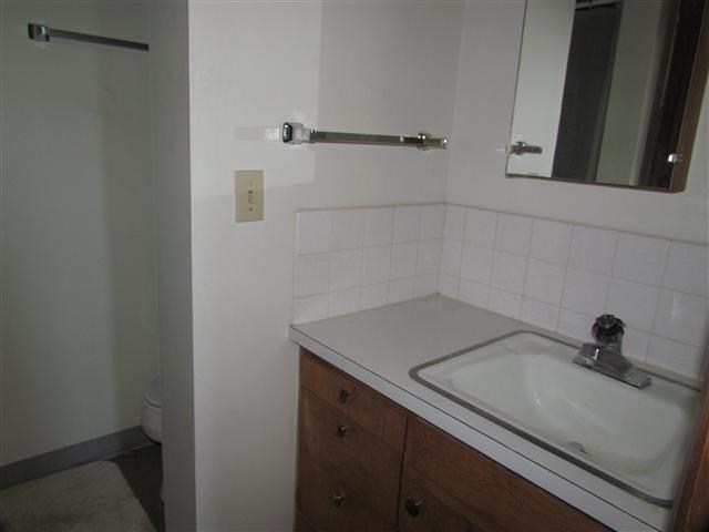 9923 North Waikiki Road Spokane, WA 99218 - Photo 7 of 9
