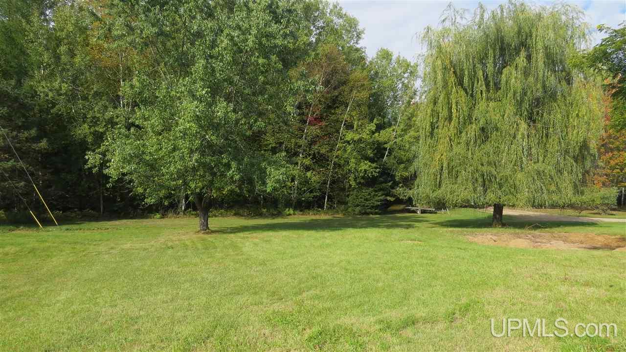 5679 J.5 Road Escanaba, MI 49829 - Photo 8 of 17