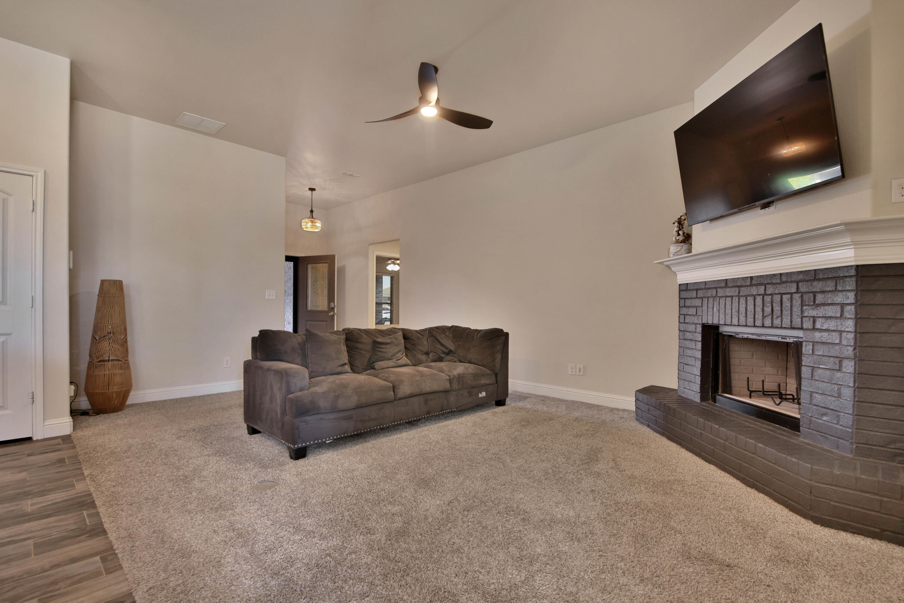 13613 Uvalde Avenue Lubbock, TX 79423 - Photo 4 of 24 1L1A0530