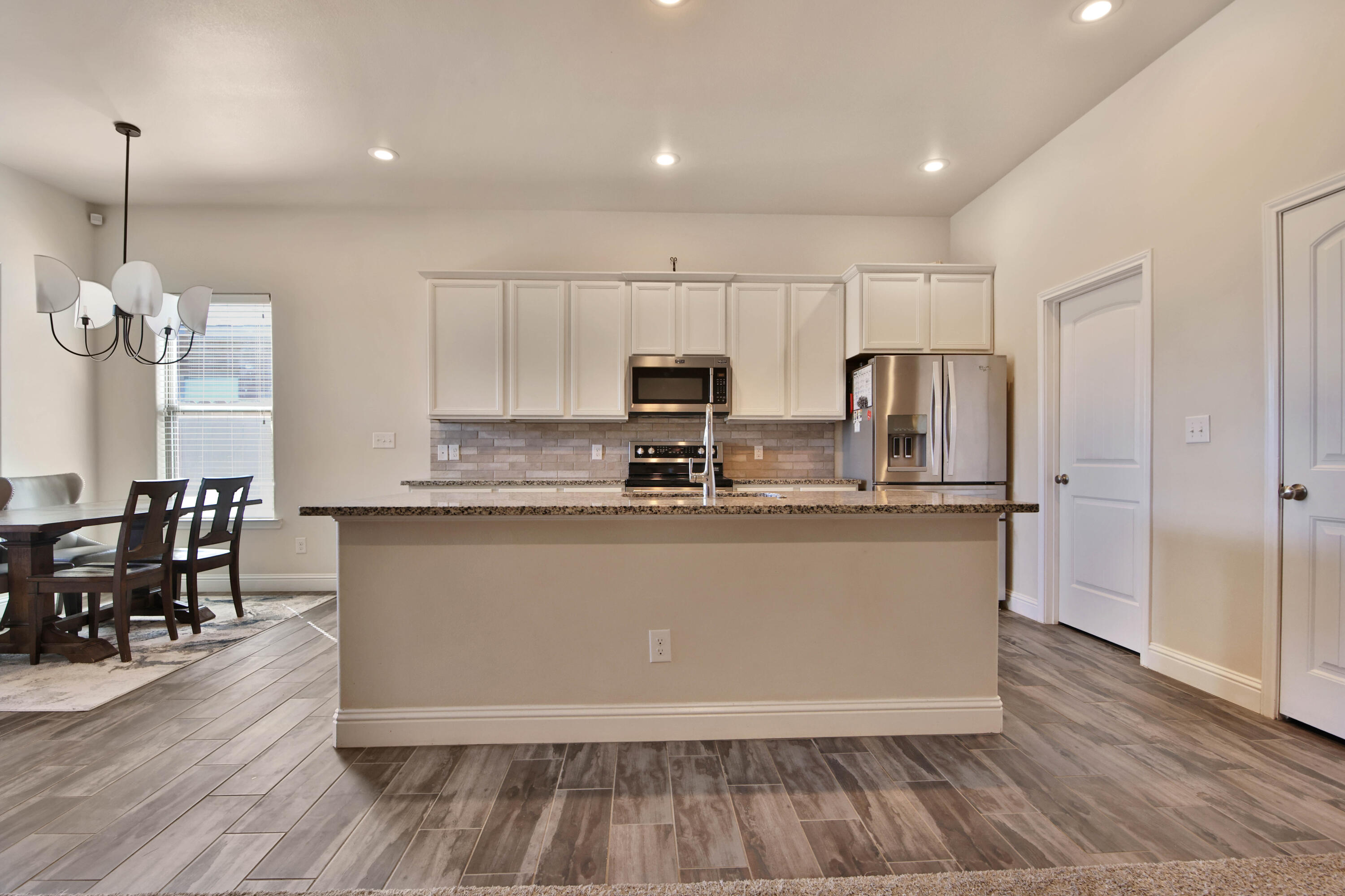 13613 Uvalde Avenue Lubbock, TX 79423 - Photo 7 of 24 1L1A0535