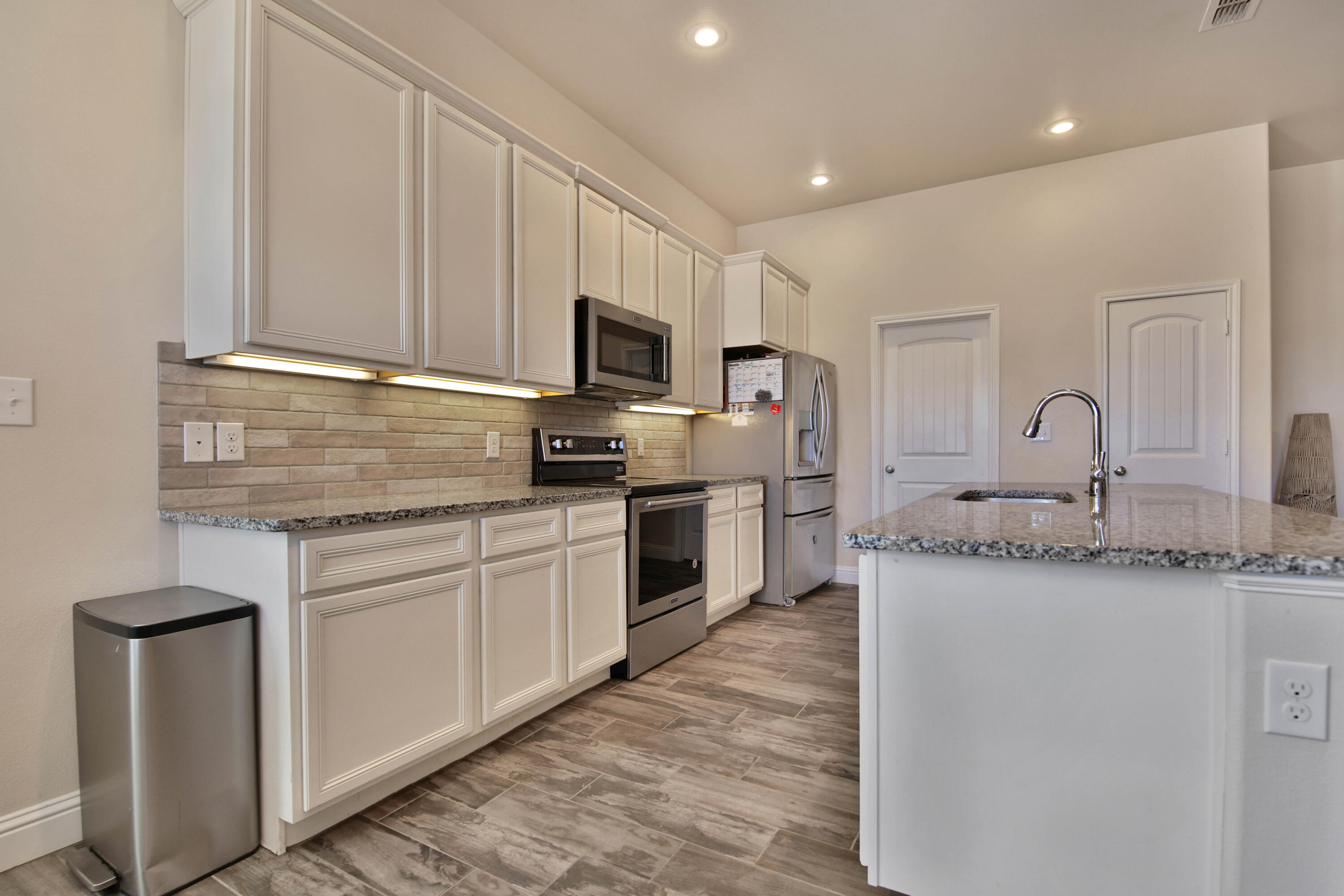 13613 Uvalde Avenue Lubbock, TX 79423 - Photo 9 of 24 1L1A0538