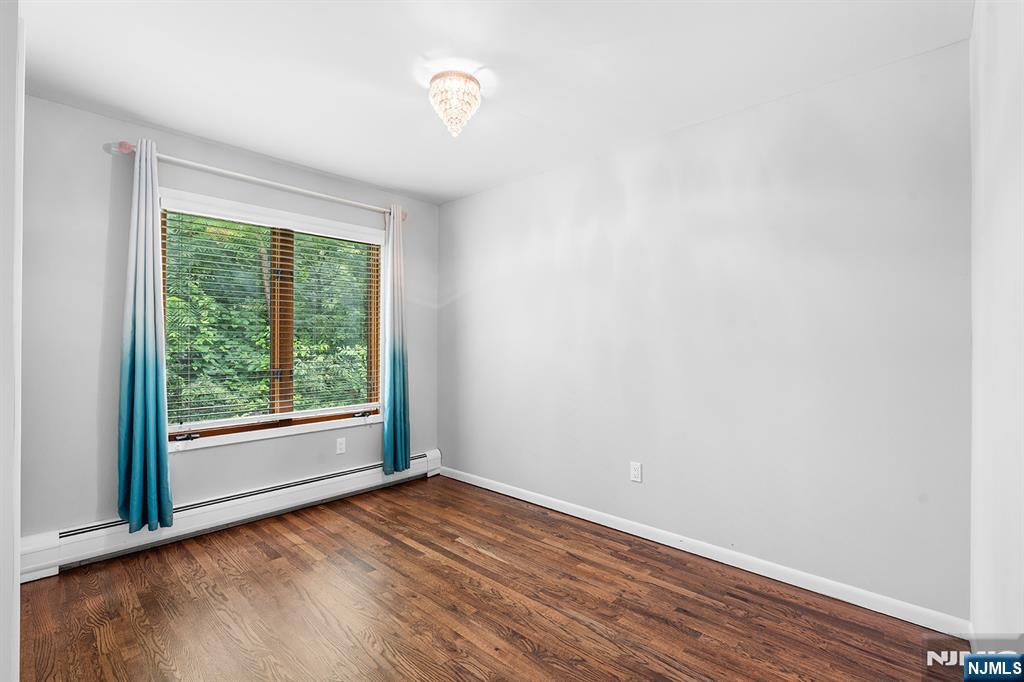 4 Daniel Lane Butler, NJ 07405 - Photo 18 of 47