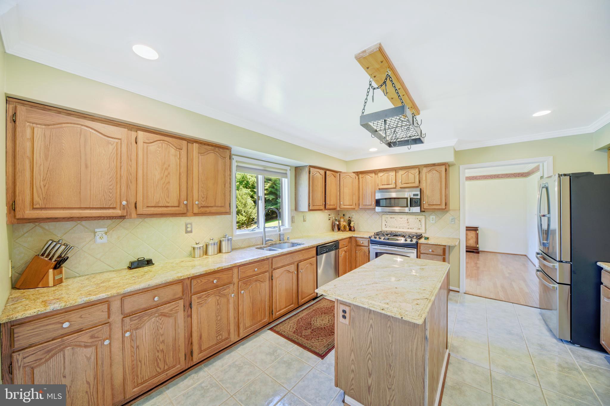 2244 Engle Road Fallston, MD 21047 - Photo 12 of 75 Kitchen - granite counters