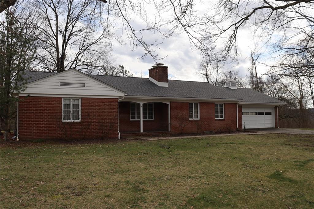 511 Summit Avenue Ligonier, PA 15658 - Photo 3 of 29
