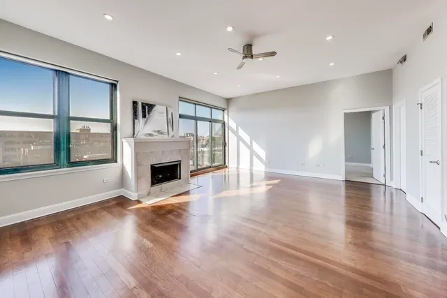 $375,000 | 1301 West Washington Boulevard, Unit 604, Chicago, IL 60607