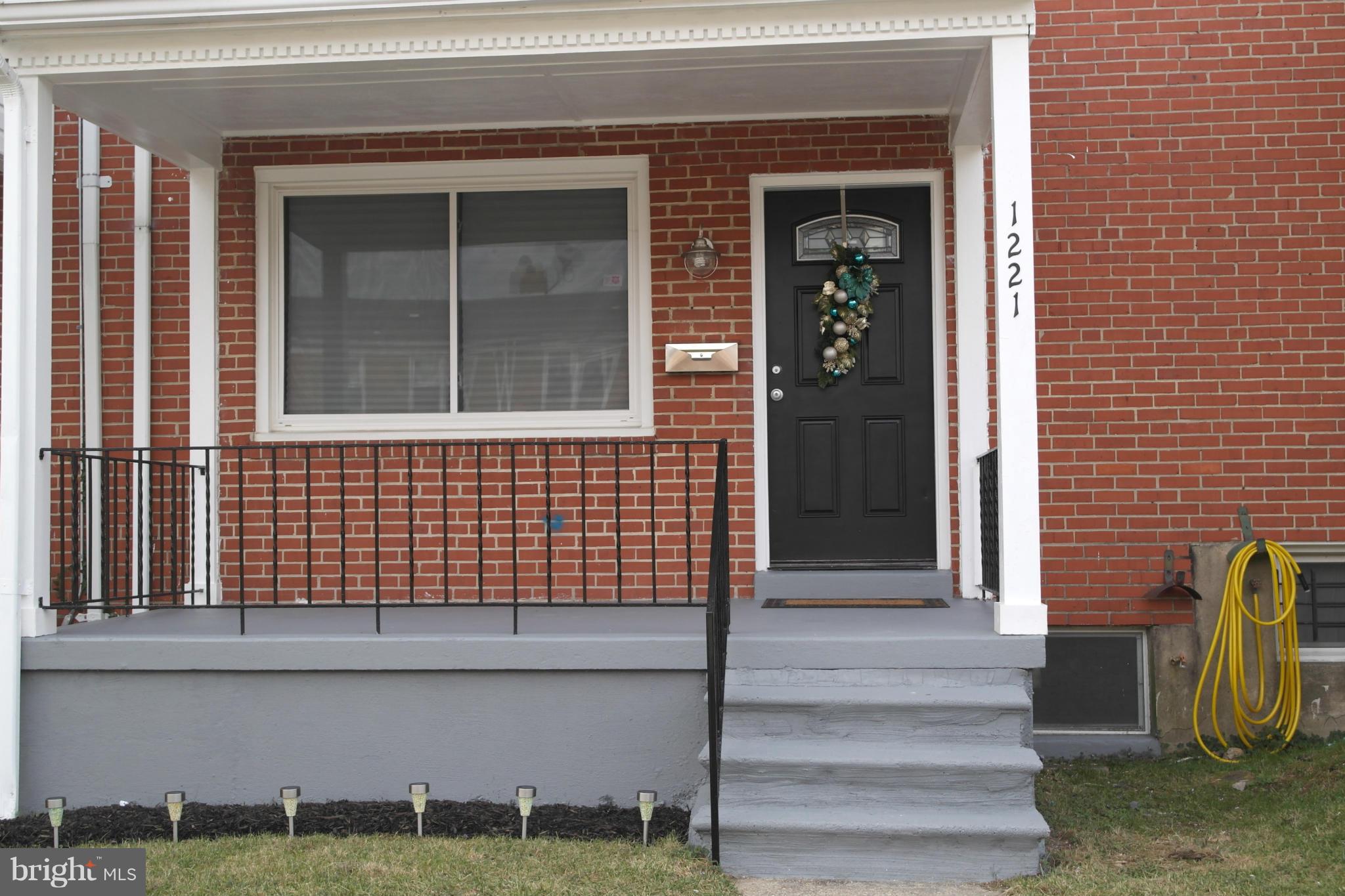 1221 Silverthorne Road Baltimore, MD 21239 - Photo 12 of 28 Exterior (Front)